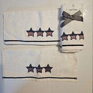 Martha Stewart Decorative Towels 4 Towels